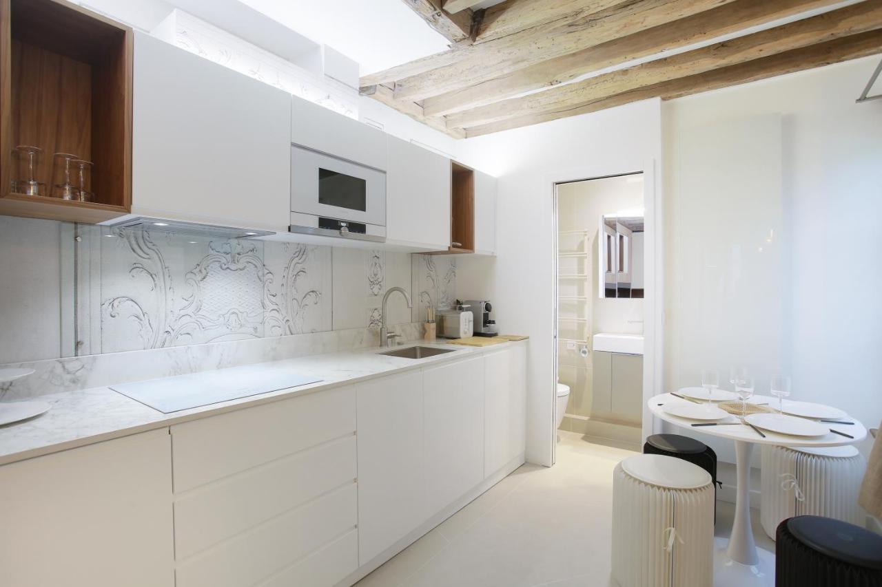 Apartment Le Marais By Studio Prestige Paris Luaran gambar